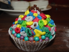 Versierde cupcake confetti